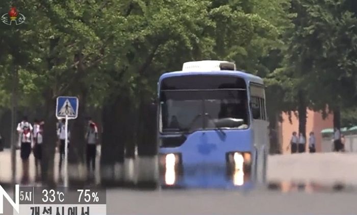 개성공단 중단시키더니 우리가 놓고 간 버스 무단으로 사용 중인 북한