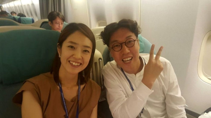 “文 전용기에는 민간인 안탔다”는 고민정에게 국힘 대변인 “이 사진 해명해”