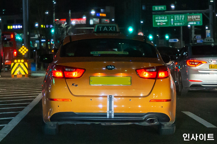 서울에서 야근·모임 끝나고 집에 갈 때 택시 코빼기도 안 보였던 ‘진짜’ 이유