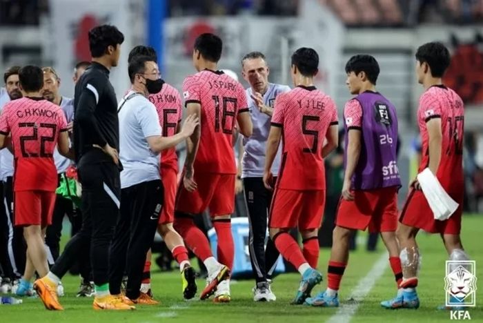 ‘3세대’가 일본에 ‘0-3’ 참패해 위기설 나오는 한국 축구