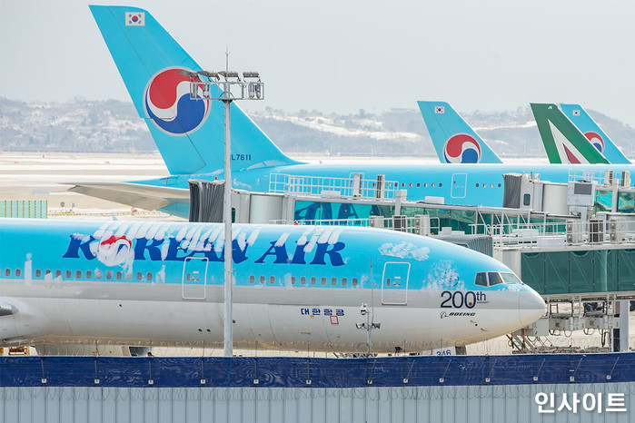 독일 공항서 자폐 아들과 대한항공 탔다가 쫓겨난 엄마...“규정대로 해 vs 장애인 차별”