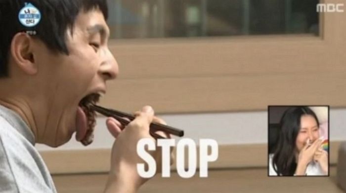 “한국인 10명 중 한 명은 밥 먹을 때 혀 내밀고 먹는다”