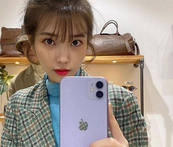 아이폰 유저들이 아이돌 콘서트 갈 때 대여료 6만원 내고 ‘갤럭시S22 울트라’ 빌려 가는 이유