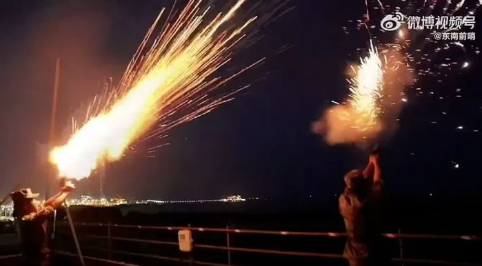 대만 둘러싼 중국 전투기 22대, 중간선 넘어...“곧 대만 포위 실사격 훈련”