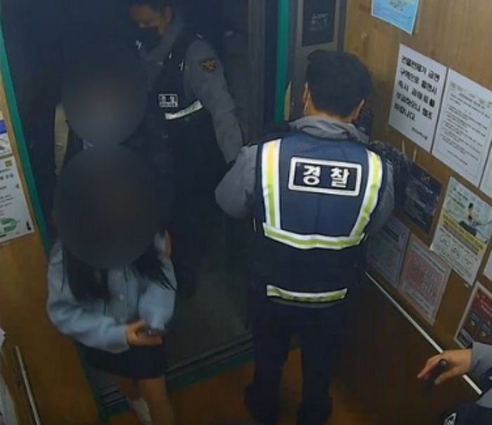 “자정 넘었는데 중학생 딸과 연락이 안돼요”...아빠 신고에 경찰이 학생을 발견한 의외의 장소