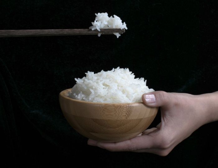 쌀값 폭락해 밥 한공기 값 220원 수준 ...‘붕괴’ 위기에 놓인 ‘쌀농사’ 농민들