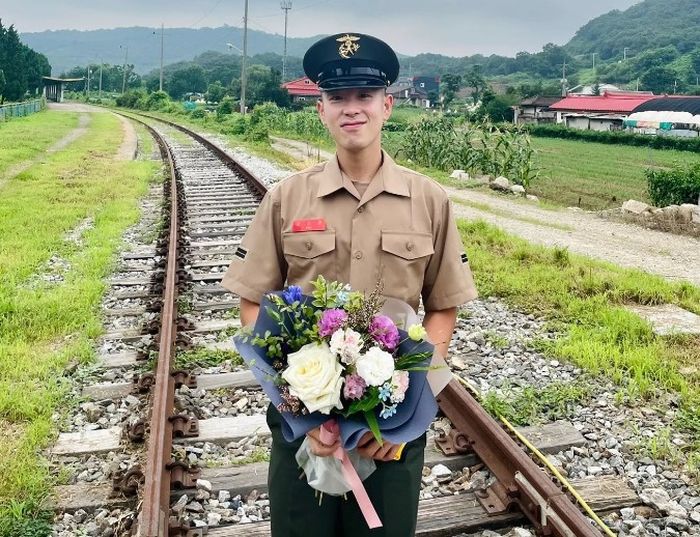 해병대 입대한 ‘블락비’ 피오, 한층 더 늠름해진 첫 휴가 근황 (사진)