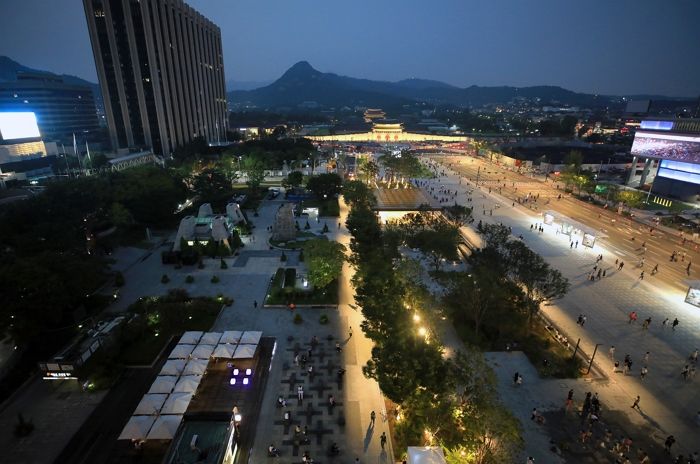 서울시, 1년 9개월만에 재개장한 광화문광장 ‘사용료’ 인상 검토