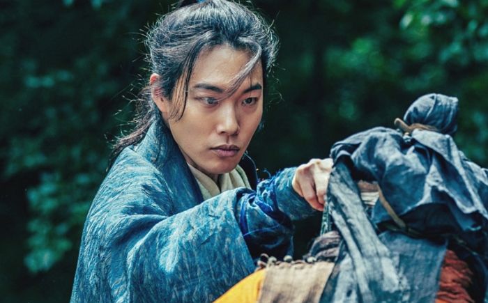 CGV, 성적 처참한 ‘외계+인’ 단돈 1만원에 보여준다