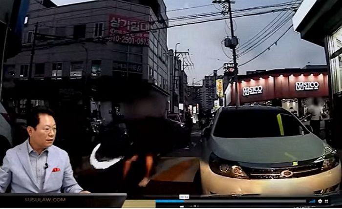 무면허 10대, 오토바이 몰다 사고...부모는 “돈 없어요”