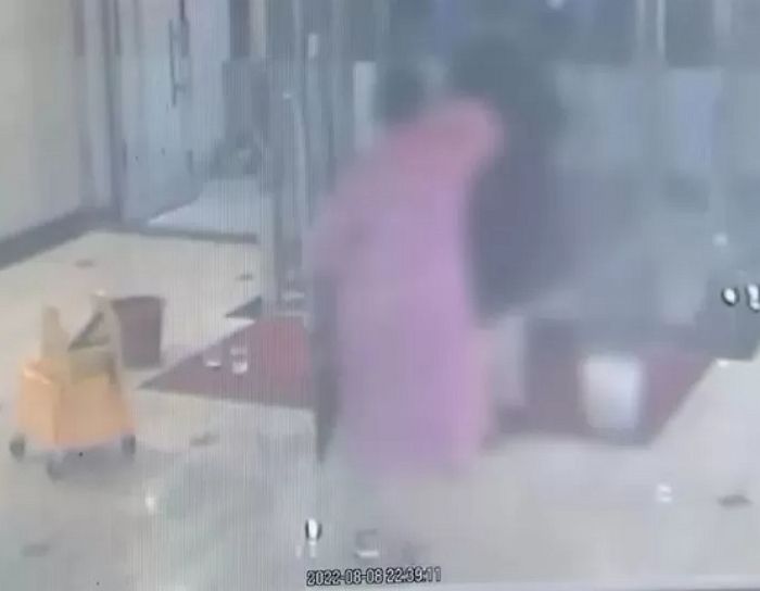 서초동 ‘맨홀 실종’ 남매, 남동생 이어 누나도 숨진 채 발견