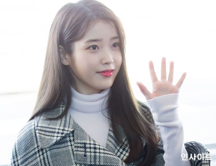 ‘기부왕’ 아이유, 침수로 피해 입은 이재민들 돕겠다며 1억원 쾌척