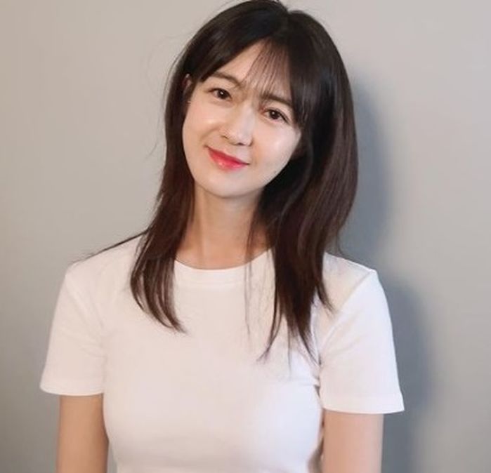‘삼남매 맘’인데 긴 머리 싹둑 자르고 리즈 경신한 ‘43살’ 이요원 (사진)