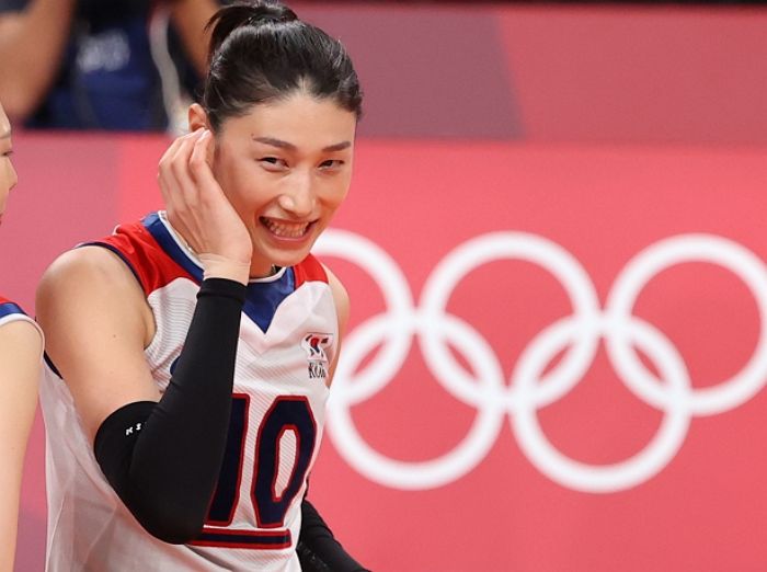 광복절, 스폰서 눈치 안 보고 ‘대한독립만세’ 문구로 일본 브랜드 가리고 경기 뛰었던 김연경