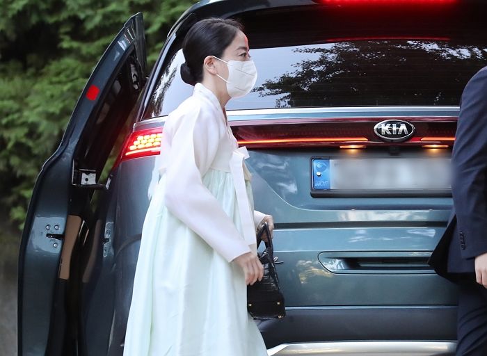 ‘현대家 며느리’ 노현정, 쪽진머리에 옥색 한복 입고 제사 참석