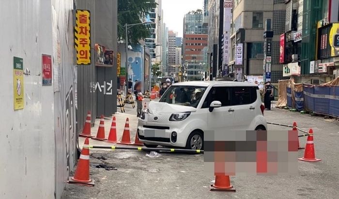 “차로 사람을 밀어버렸다”...강남역 레이 음주운전 사고 20대 남성 경찰 조사