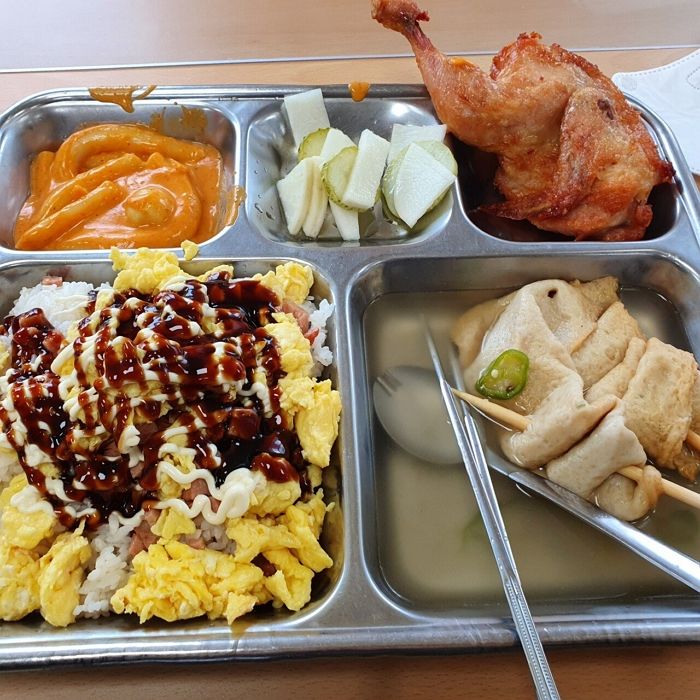 사병들이 먹는 급식과 똑같은 ‘극강 퀄리티’ 점심 먹어 제대로 호강한 예비군