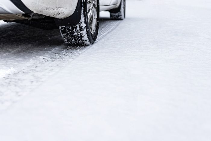 영하 4도에 여친 속옷만 입혀 차 밖으로 내쫓았다가 징역 살게 된 남성...받은 형량은