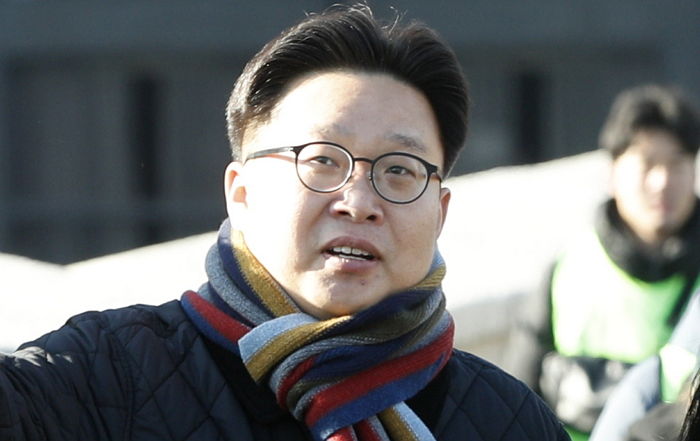 이완용이 나라 팔아먹은 경술국치일, 대형 온라인 쇼핑몰에 올라온 충격적인 비주얼의 가방