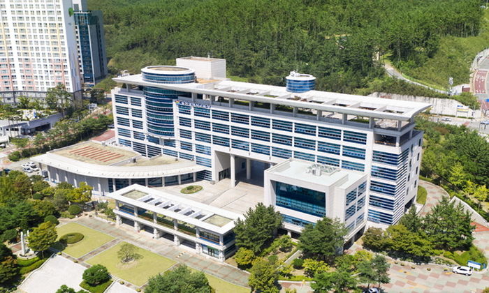 태풍 힌남노 ‘직통’으로 맞는 울산 전체 학교, 고심 끝에 ‘중대한 결정’ 내렸습니다