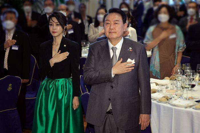 윤석열 대통령 부부, 보수 성향 단체 대표에 추석선물