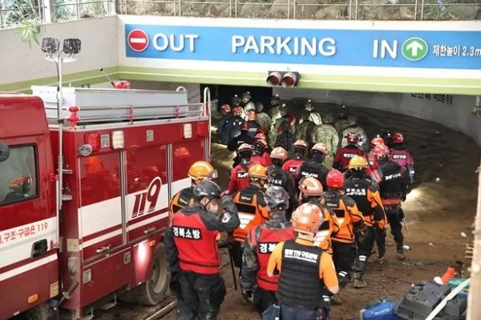 포항 지하주차장서 숨진 중학생 아들, 차문 열고 갇혀있던 엄마 ‘탈출’시켰다