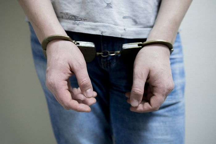 전남 여수 성범죄자, 경찰서 주차장서 수갑 풀고 달아나...경찰 추적 중