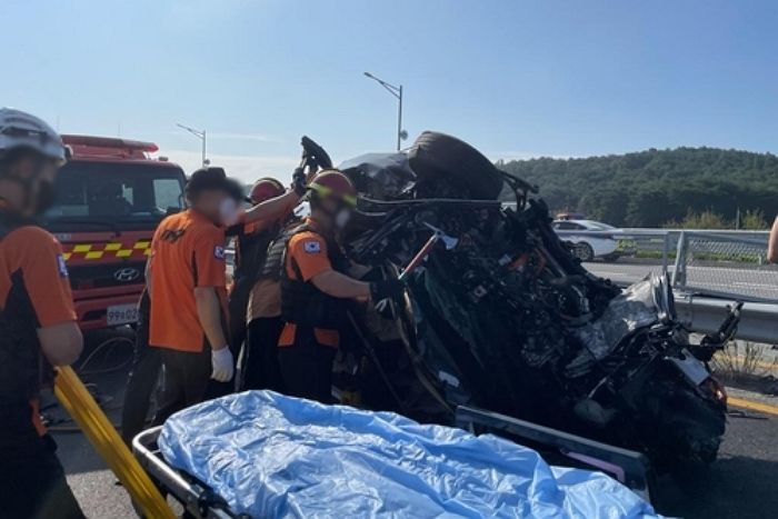 “니로 훔쳐 탄 여자가 ‘역주행’해 제네시스 탄 아빠가 돌아가셨습니다