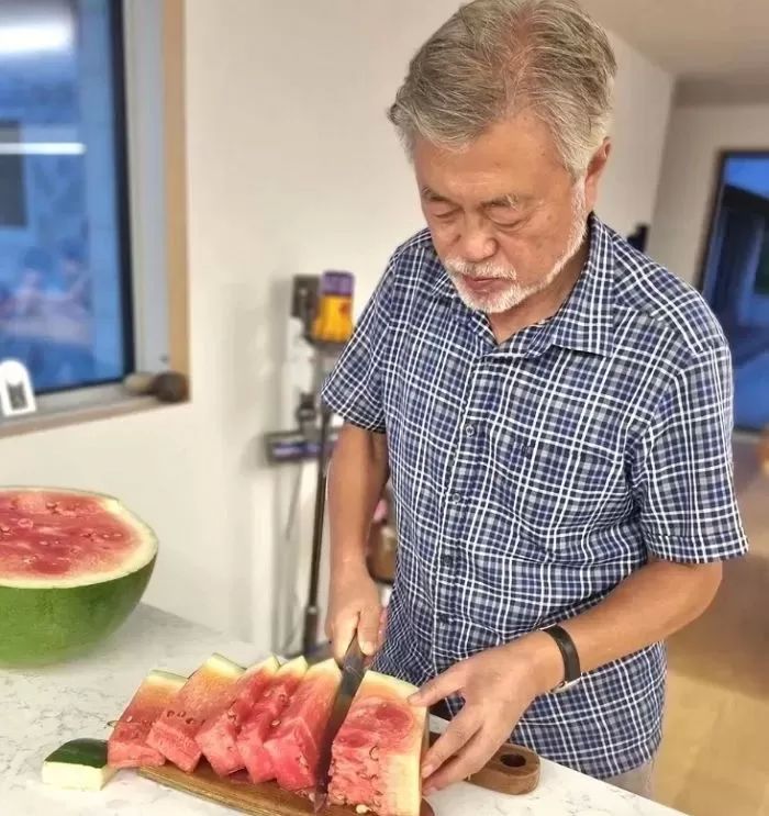 최대 50만원에 팔리는 ‘무등산 수박’인 줄 모르고 “문재인 가난하다” 조롱한 중국 누리꾼들