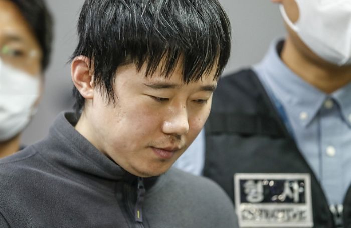 범행 전 ‘현금 1700만원’ 인출 시도한 전주환, 보이스피싱 의심 은행원이 막았다