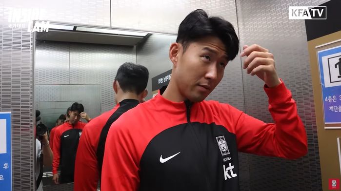 점심 먹으러 구내식당 간 손흥민...식탁을 보고 놀라 카메라맨을 쳐다봤습니다