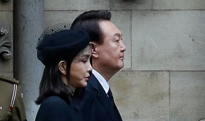 “김건희 여사가 쓴 검정 모자, 영국 왕실 요청사항이었다”