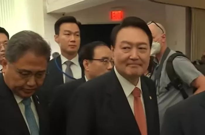 윤석열 대통령 욕설 영상, 소음 제거하고 볼륨 높여봤습니다  (+음성)