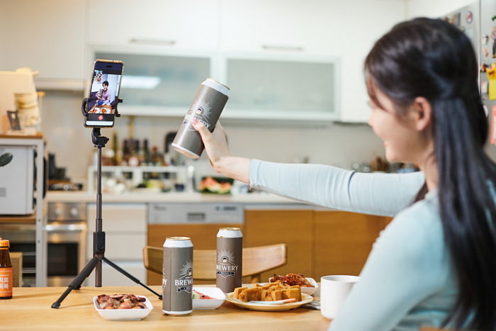 생방송 중 ‘이 행동’ 해버린 유튜버, 200만원 토해낼 위기입니다