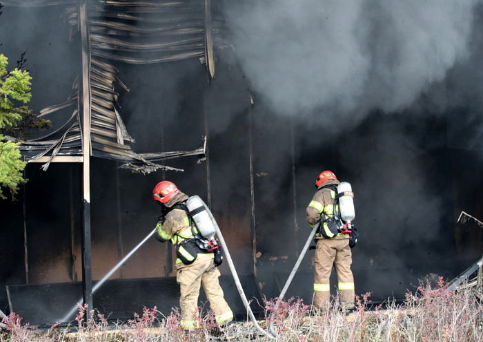 대전 현대아울렛 화재로 2명 사망...“4명 연락두절”