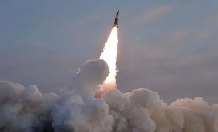 북한, 또 탄도미사일 발사...한미일 연합훈련 반발