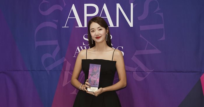 2022 APAN ‘연속극 여자 우수연기상’ 수상한 배우 ‘소이현’, “역시 믿고 보는 안방퀸”