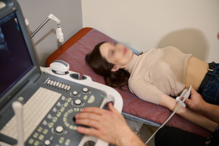 성관계 즐기는 여자들 사이에서 암암리에 유행 중이란 ‘시술’의 정체