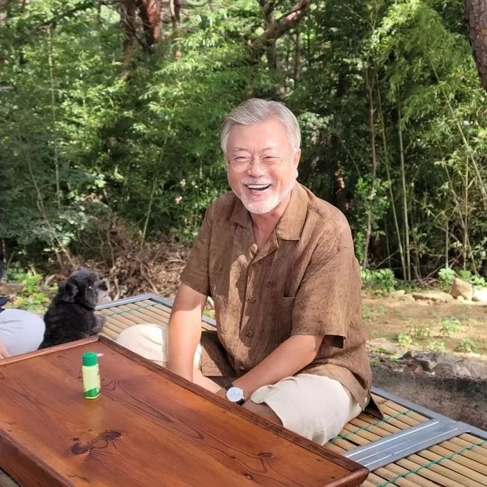 “文, 세월호 유족과 서해공무원 유족 대하는 태도 너무 달라...이중인격 의심”