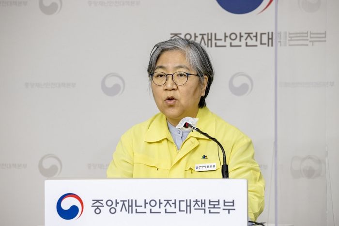 정은경 前 질병청장이 정권 바뀐 뒤 ‘연봉 8000만원’ 받고 일하는 새직장