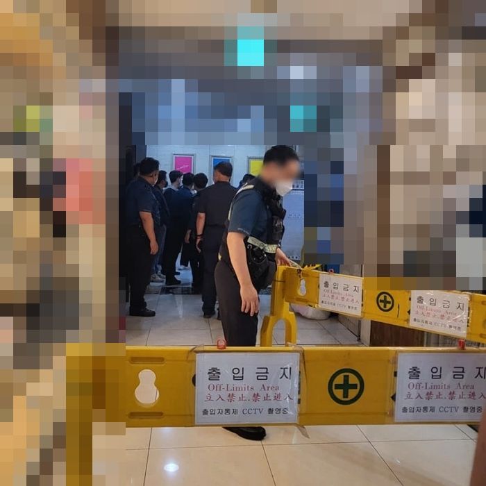 부산 서면 쇼핑몰 여자화장실서 ‘갓난아기’ 숨진 채 발견...“쇼핑백 안에”