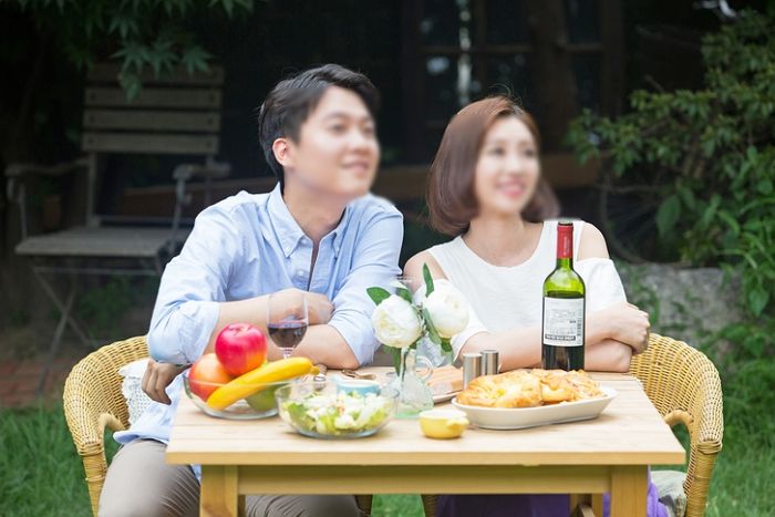 보수적인 정치 성향을 가진 사람은 ‘性 경험’에서 진보와 이런 차이를 보였다