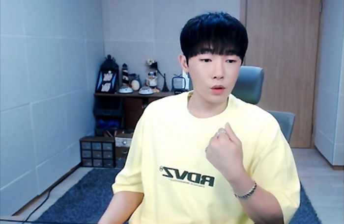 ‘잠방’하다가 방송 정지된 BJ 케이...그 이유가 너무 충격적입니다