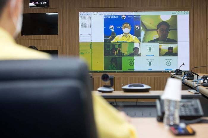 ‘카카오 대란’ 사흘 째인데...완전 정상화된 서비스 13개 중 4개 (+복구상황)