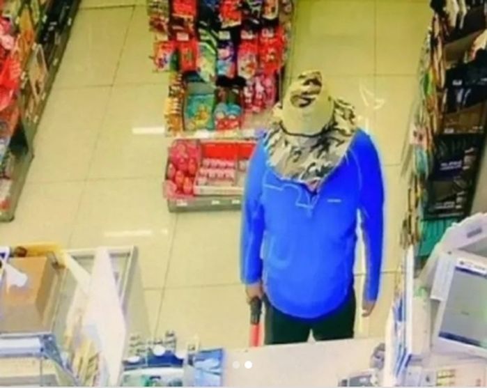 편의점 만렙 알바생도 속아 ‘담배’ 팔 뻔한 남고딩의 ‘아재룩’ 패션