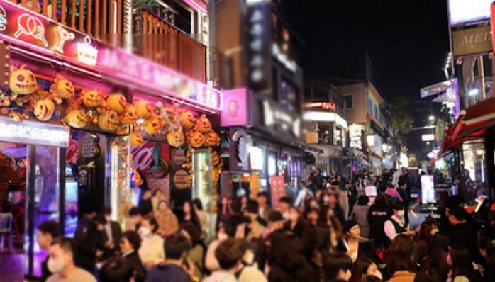 이태원 참사 현장 인근서 ‘하루 전날’에도 똑같은 대형 사고 났었다