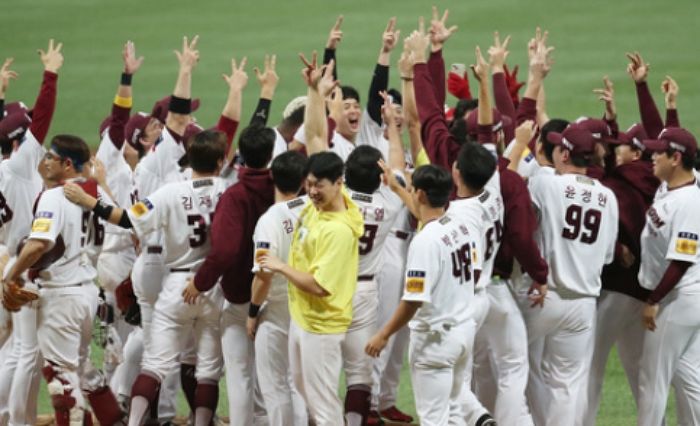 한국시리즈 ‘키움 vs SSG’ 맞붙는 결승전, 이태원 참사에 ‘중대 결정’ 내렸다