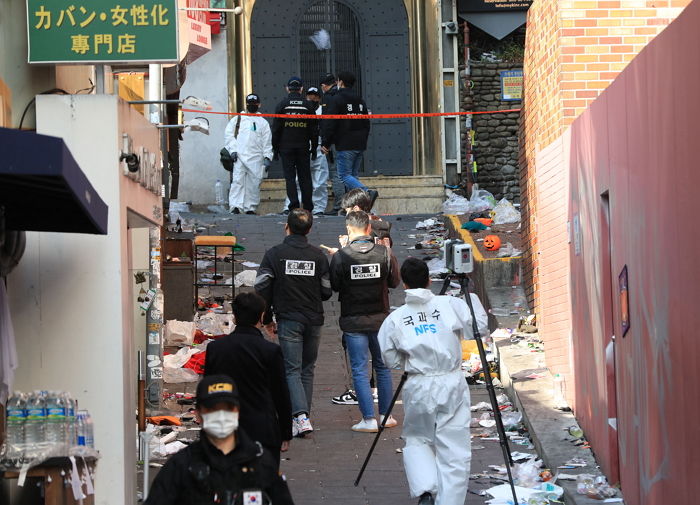 ‘이태원 참사’ 소재로 한 ‘웹소설’ 등장...충격적인 스토리 전개