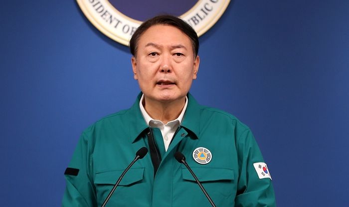 윤석열 대통령 “광산 매몰 사고 생존자 생환...감사하고 또 감사하다”