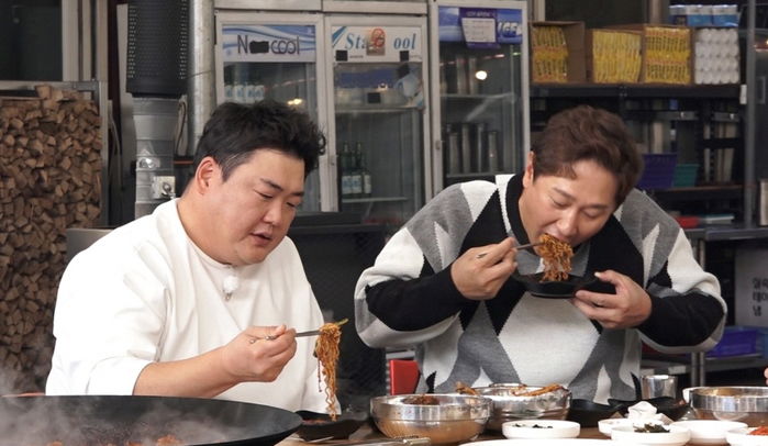 야구 은퇴하고 먹방 여행 시작한 이대호가 ‘한끼 식사’에 드는 비용 수준